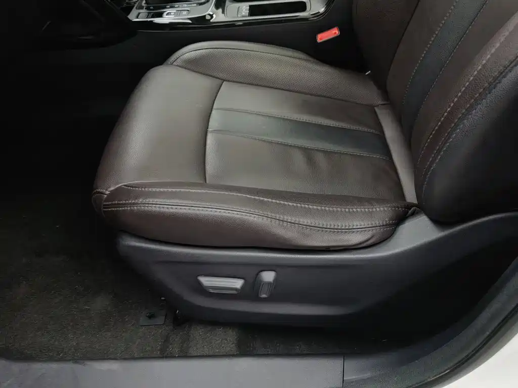 GAC Trumpchi GS4 2019 — фото 20