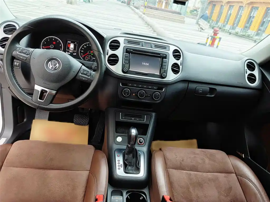 Volkswagen Tiguan 2015 — фото 12