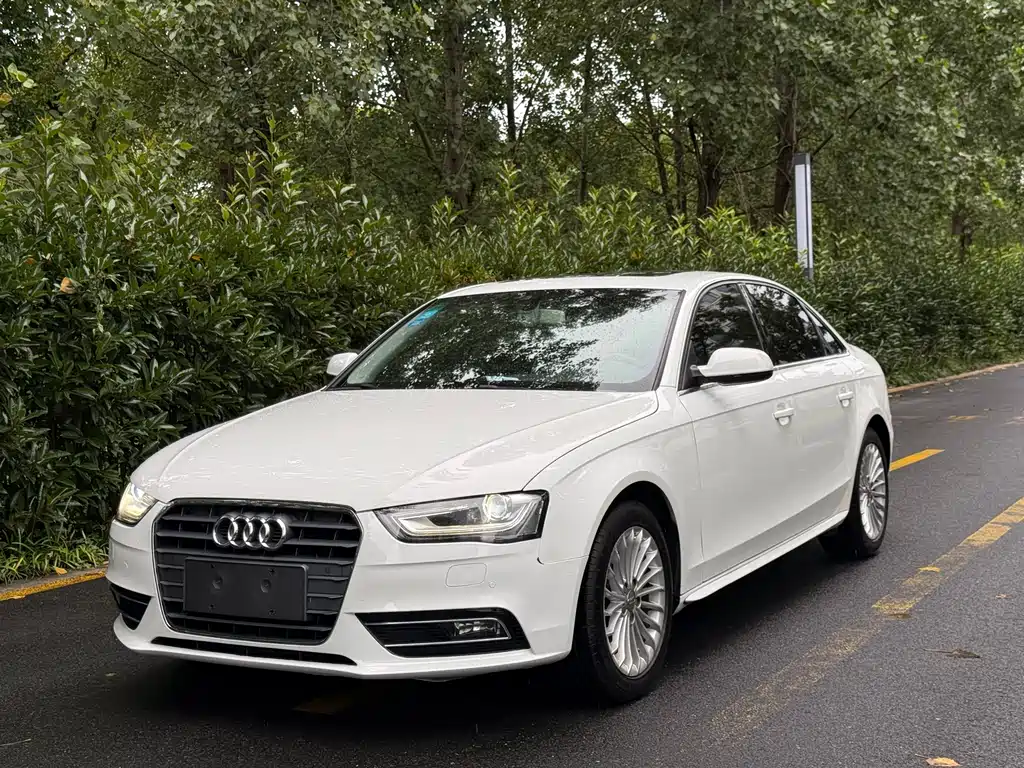 Audi A4L 2015