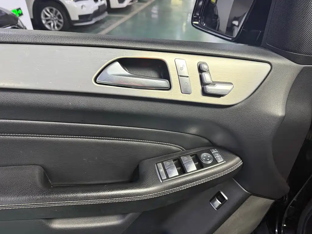 Mercedes-Benz M-Class 2015 — фото 14