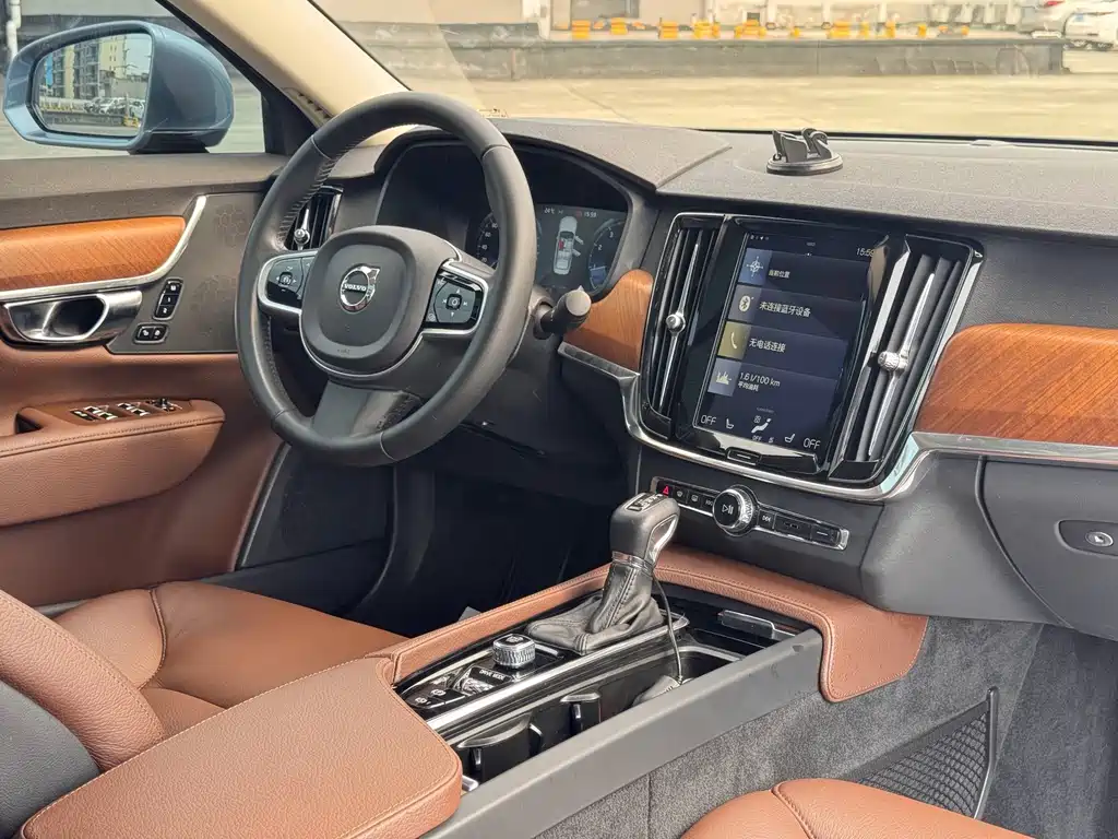 Volvo S90 2018 — фото 8