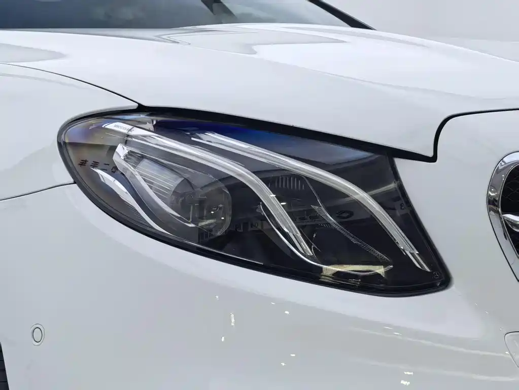 Mercedes-Benz E-Class 2018 — фото 4