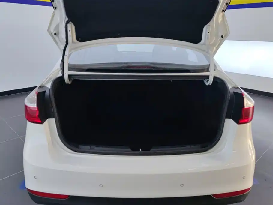Kia K3 2016
