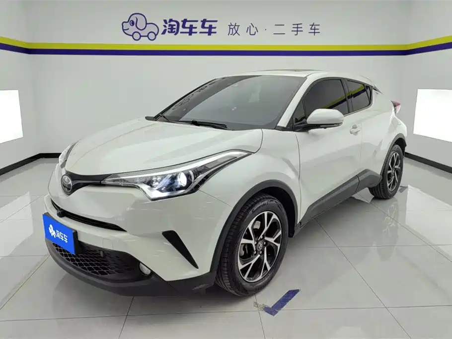 Toyota C-HR 2020 — фото 1