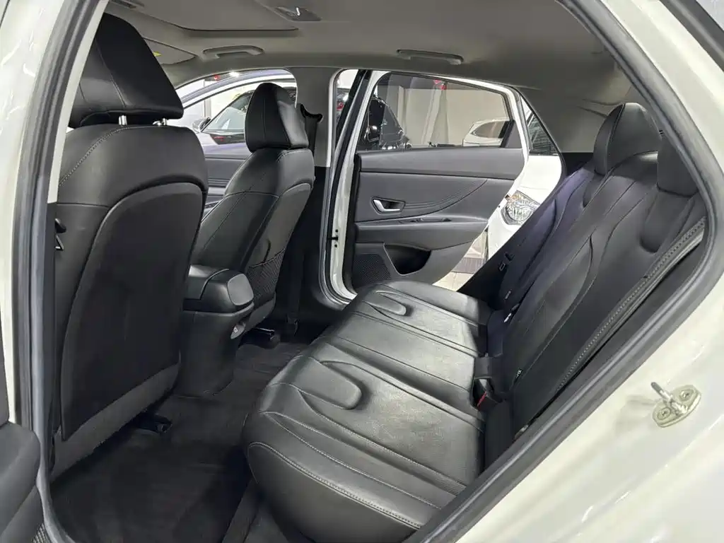 Hyundai Elantra 2020