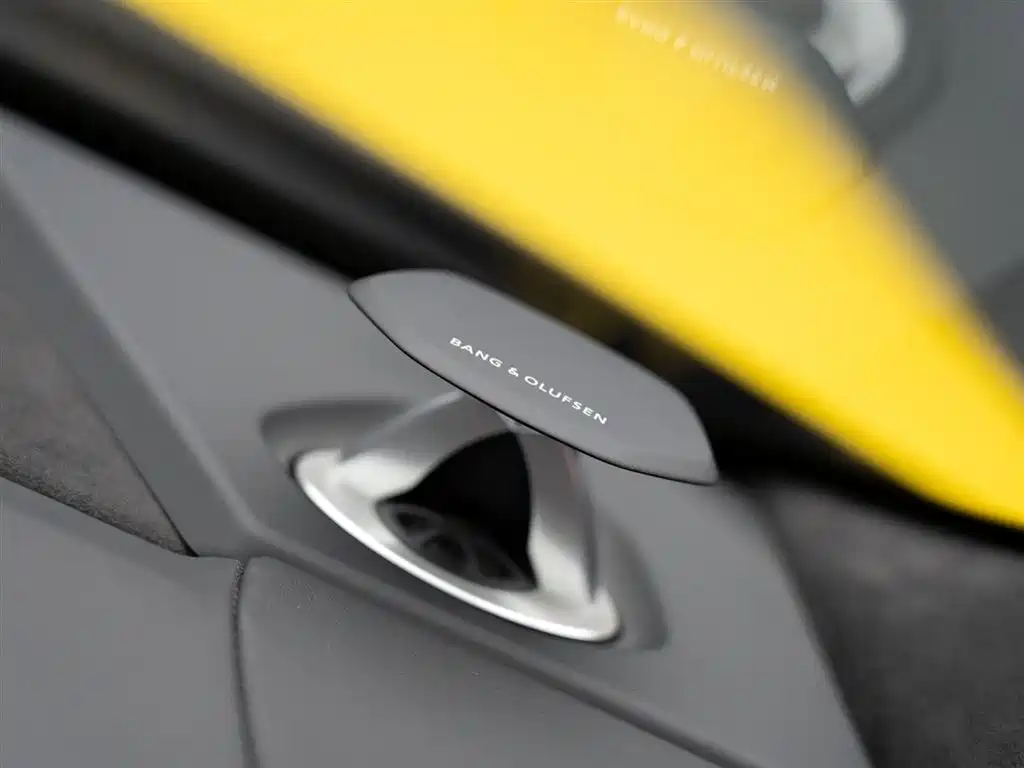 Lamborghini Urus 2019 — фото 19
