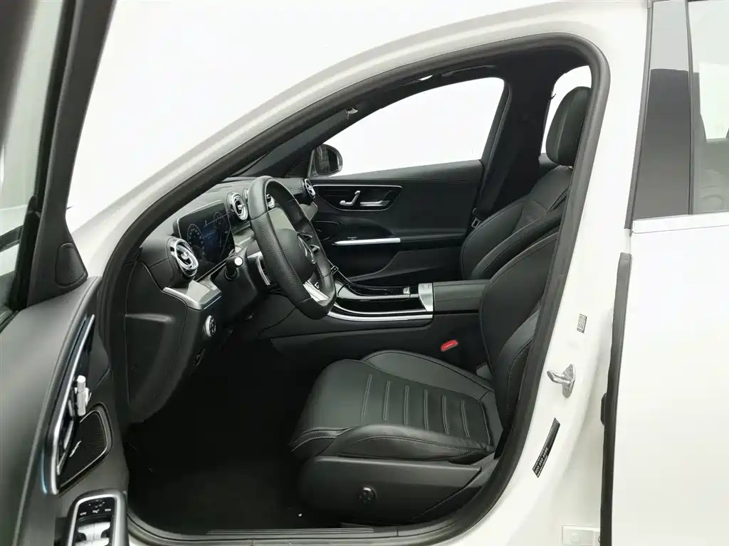 Mercedes-Benz C-Class 2022 — фото 10