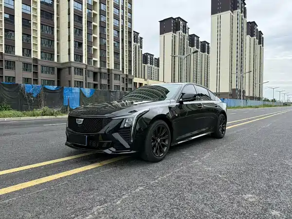 Cadillac CT5 2025