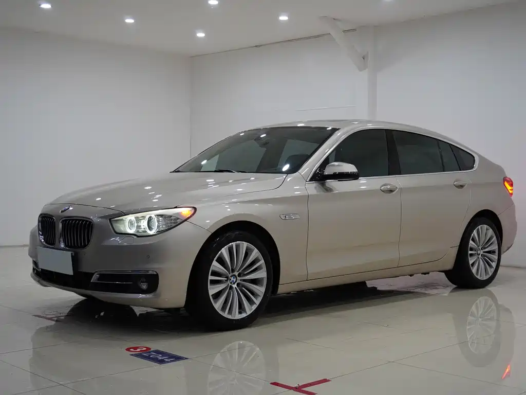 BMW 5 Series GT 2014 — фото 1