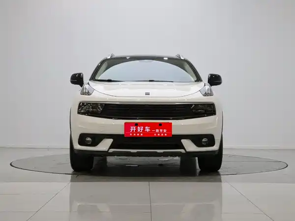 Lynk & Co 01 EM-P 2019