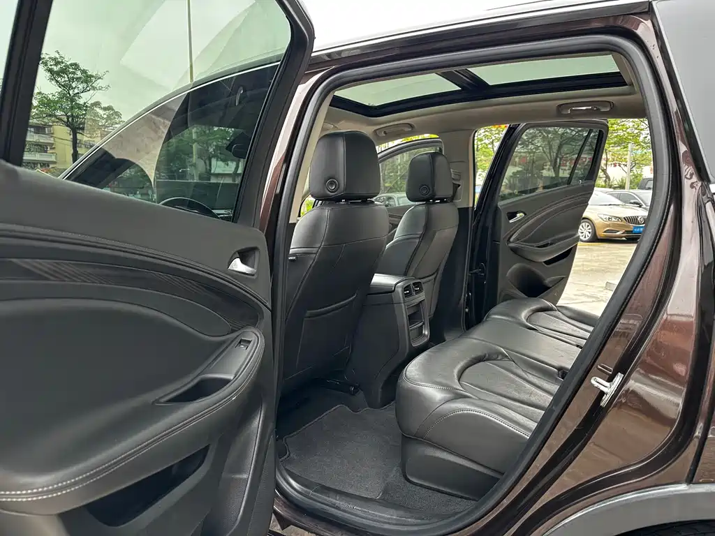 Buick Envision Plus 2021 — фото 10