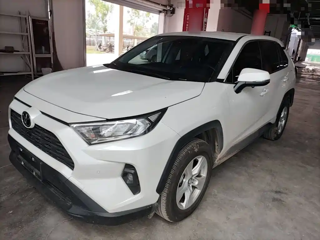 Toyota RAV4 2025