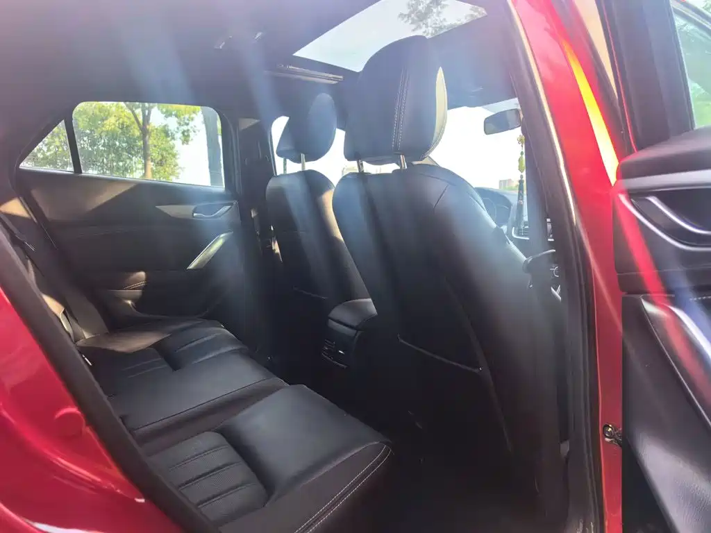 Mazda CX-4 2016 — фото 15
