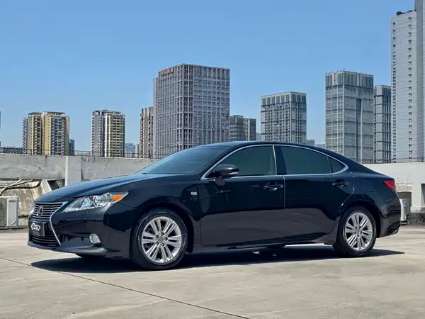 Lexus ES 2013