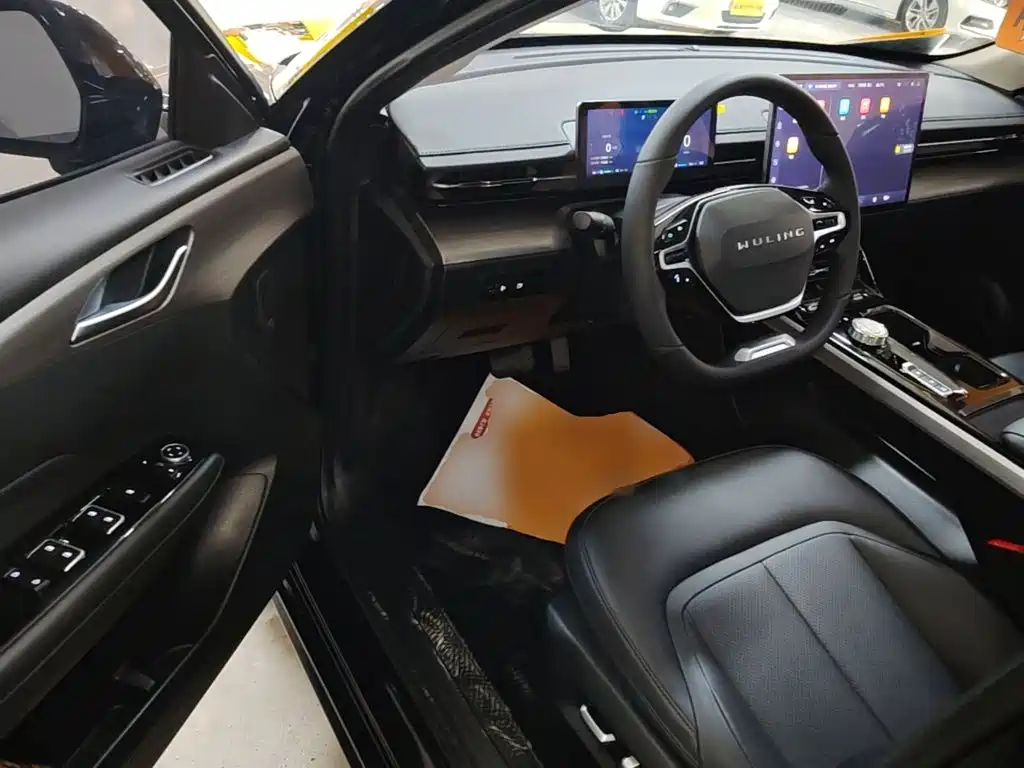 Wuling Starlight 2024 — фото 16