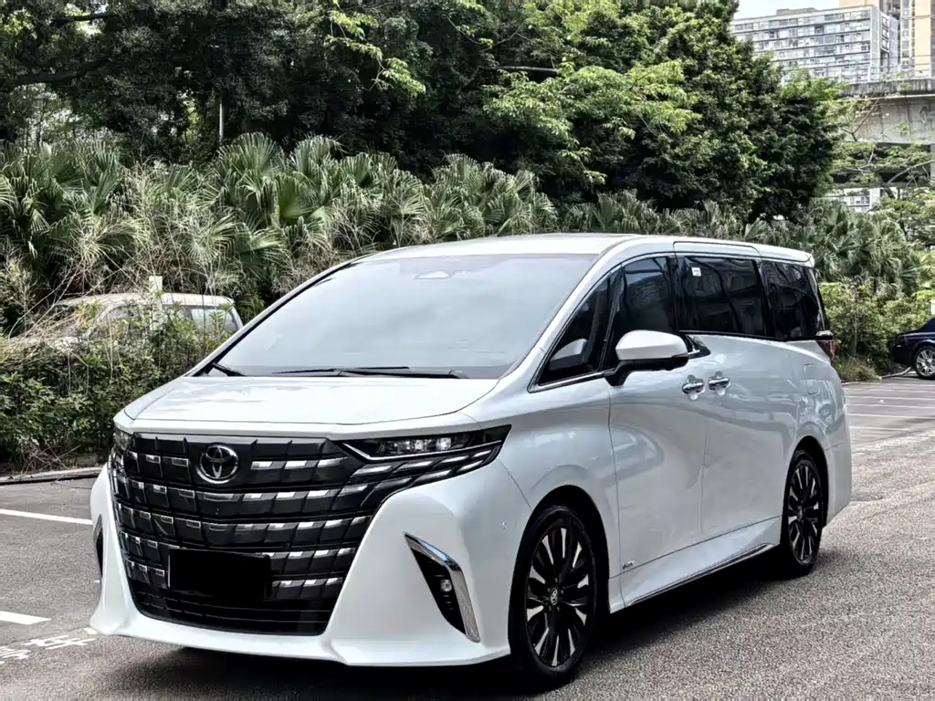 Toyota Alphard 2024