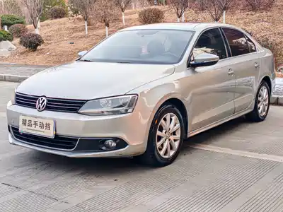 Volkswagen Sagitar 2014