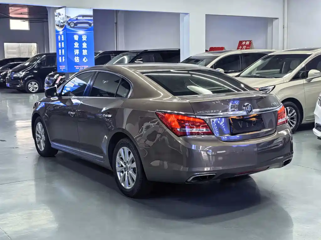 Buick LaCrosse 2016 — фото 13