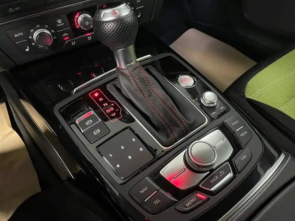 Audi A6 2018 — фото 16