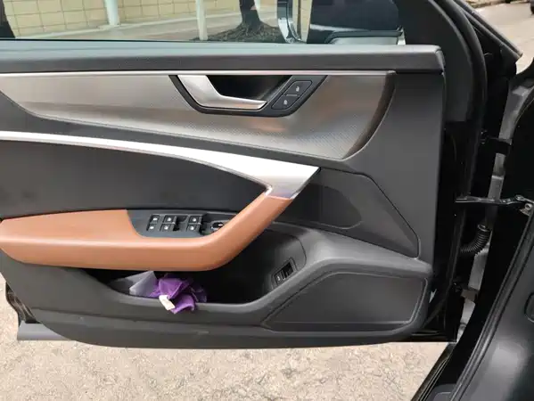 Audi A6L 2020