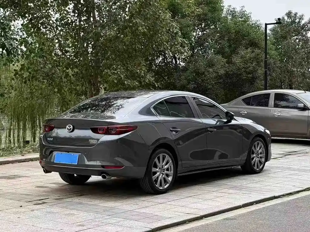 Mazda 3 Axela 2023