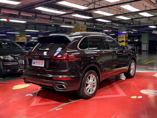 Porsche Cayenne 2015