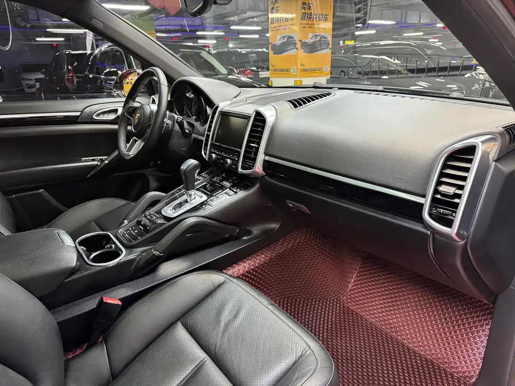 Porsche Cayenne 2015 — фото 11