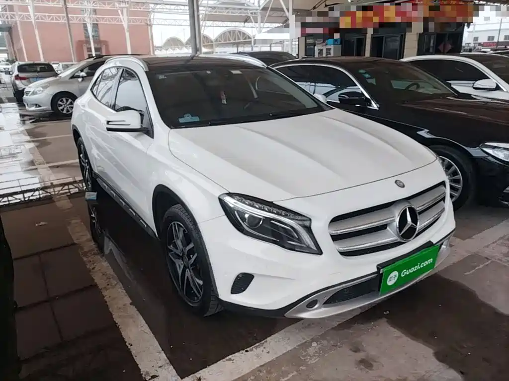 Mercedes-Benz GLA 2016