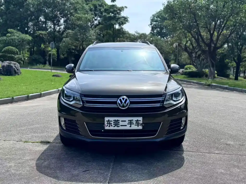 Volkswagen Tiguan 2015 — фото 1