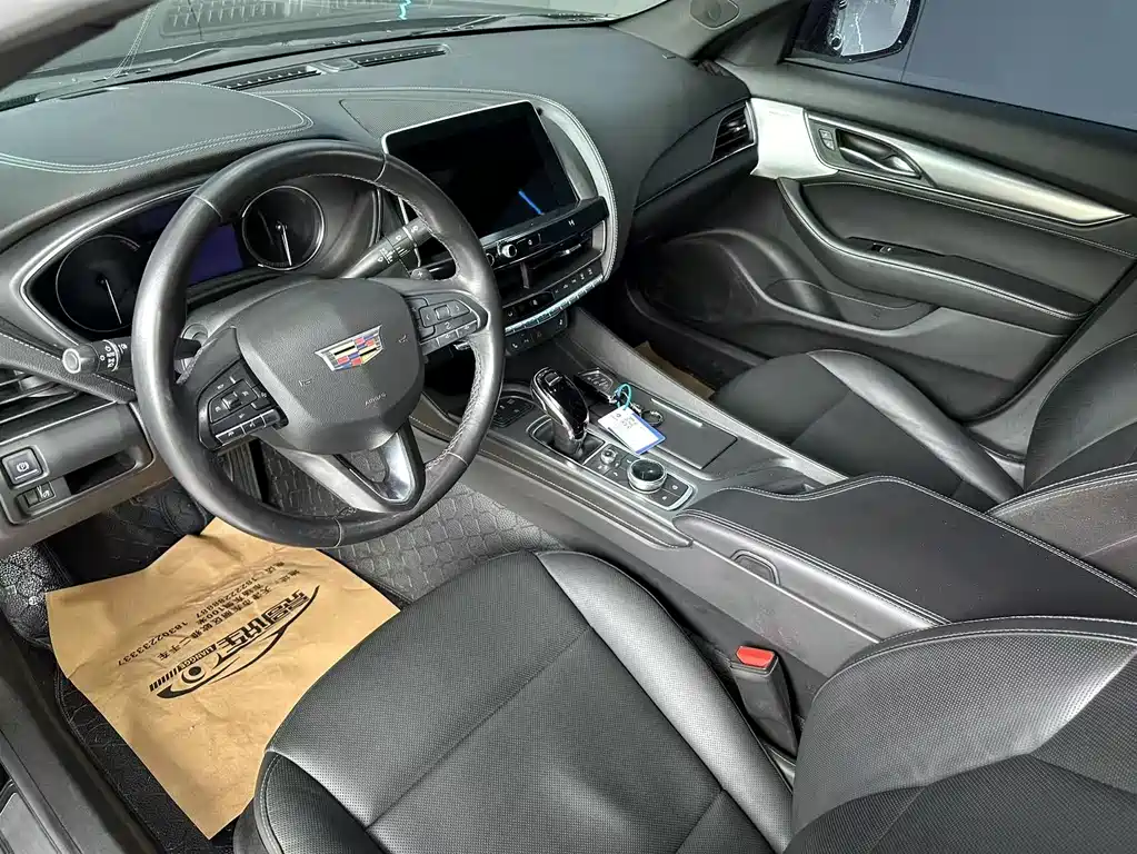 Cadillac CT5 2021 — фото 11