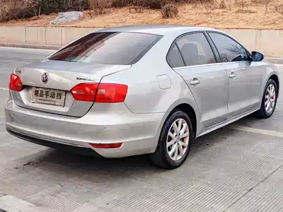Volkswagen Sagitar 2014