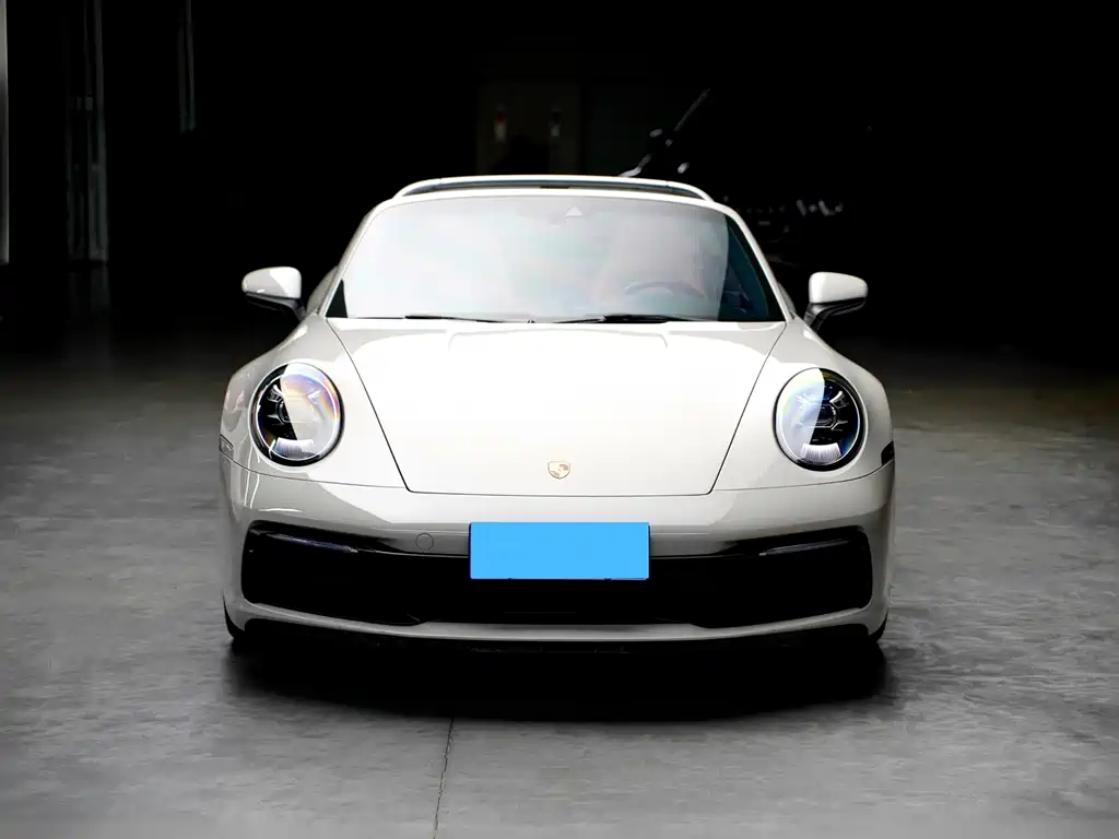 Porsche 911 2021