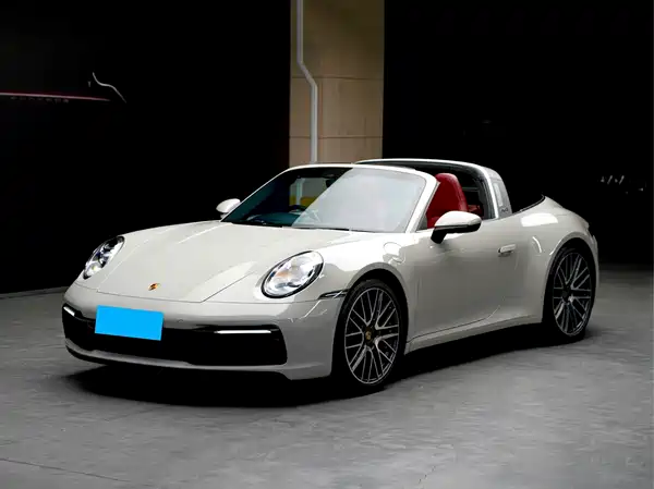 Porsche 911 2021