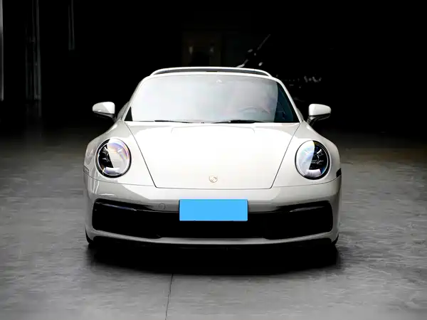 Porsche 911 2021
