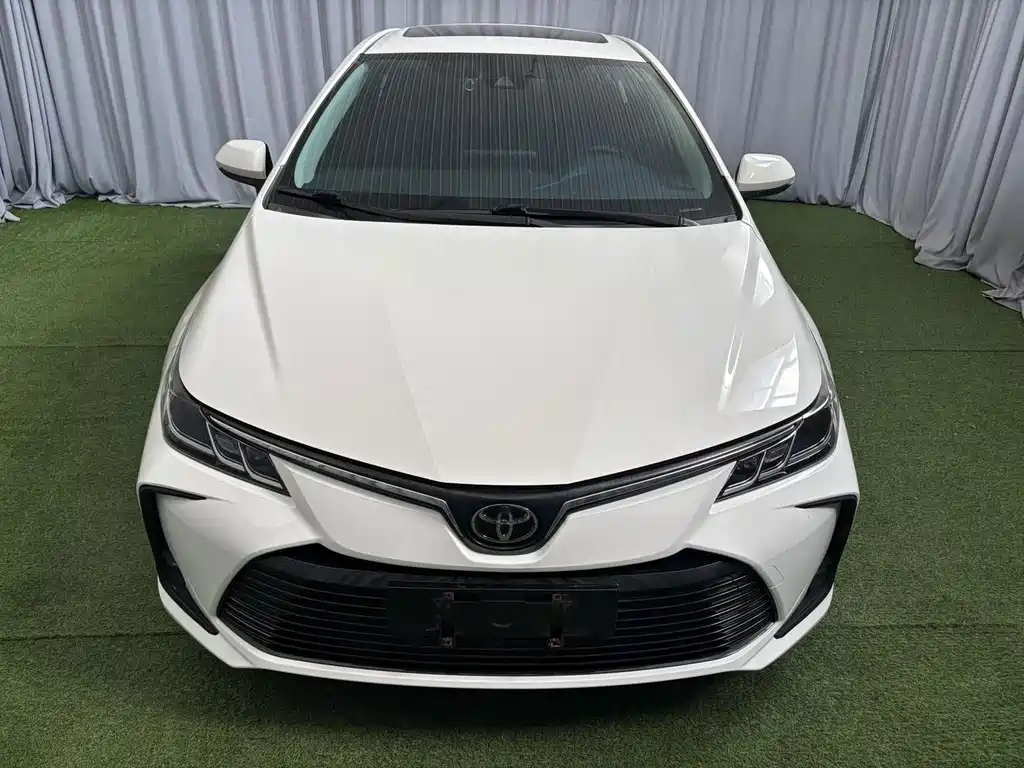 Toyota Corolla 2022 — фото 3