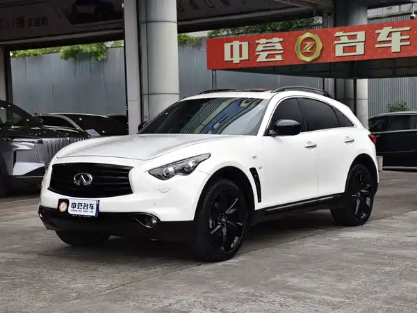 Infiniti QX70 2016