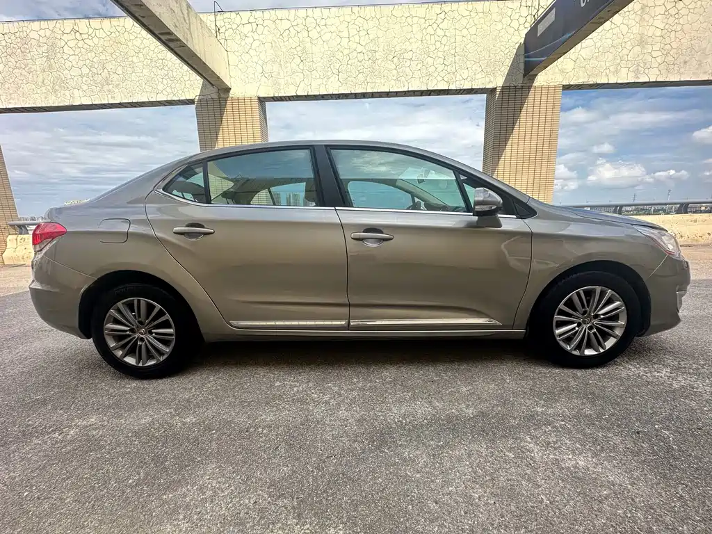 Citroën C4L 2016 — фото 4