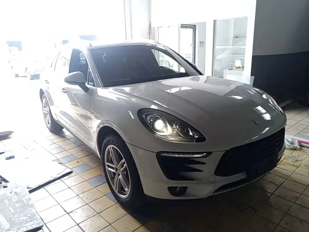 Porsche Macan 2017 — фото 4