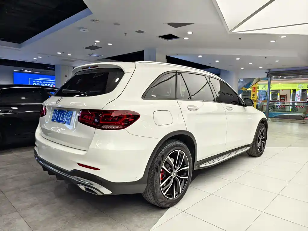 Mercedes-Benz GLC 2021 — фото 16