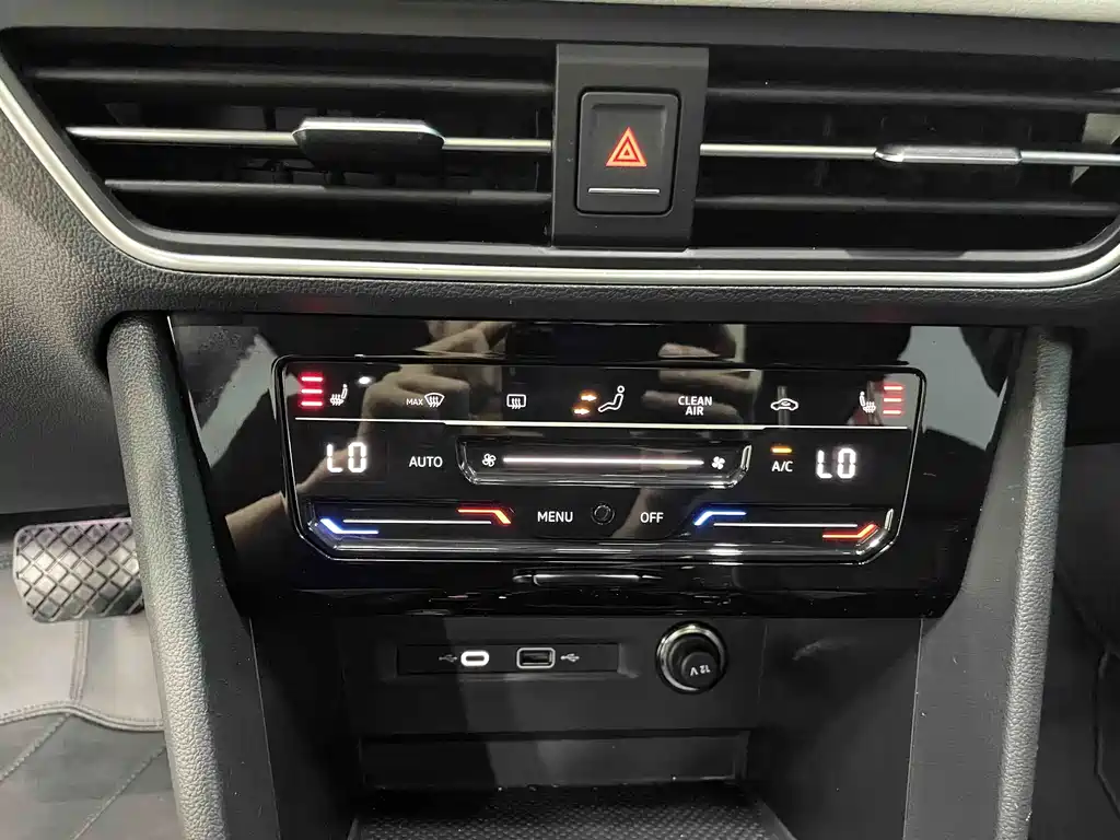 Volkswagen Tiguan L 2022 — фото 12