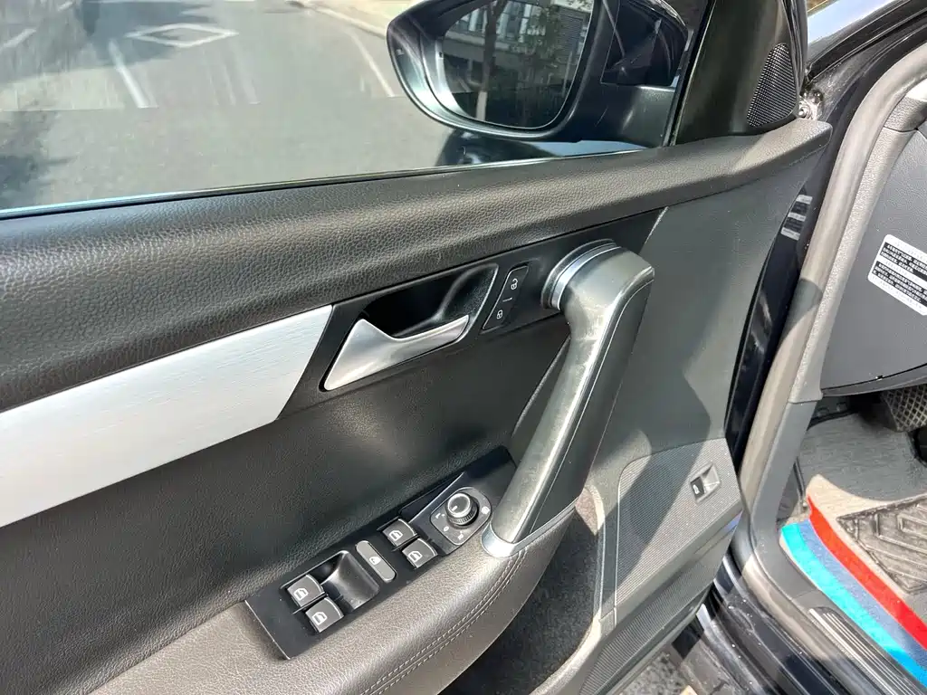 Volkswagen Magotan 2016