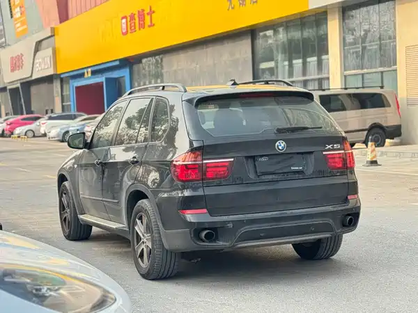 BMW X5 2011