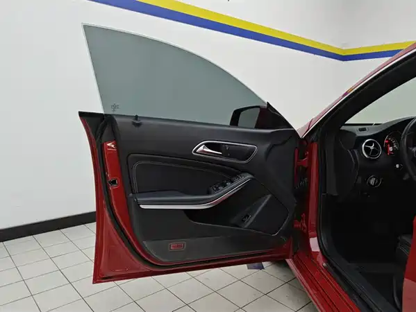 Mercedes-Benz CLA 2017