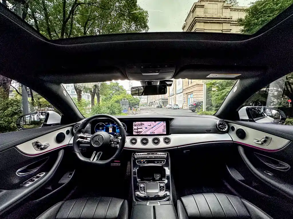 Mercedes-Benz E-Class 2022