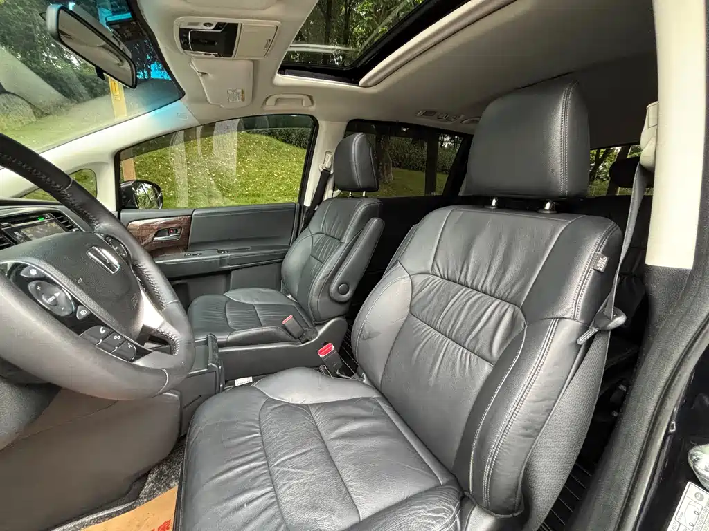 Honda Odyssey 2016 — фото 13