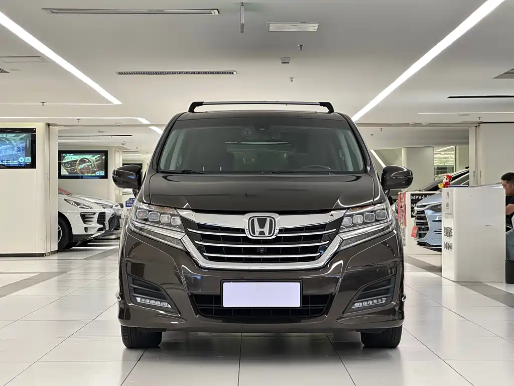 Honda Elysion 2016