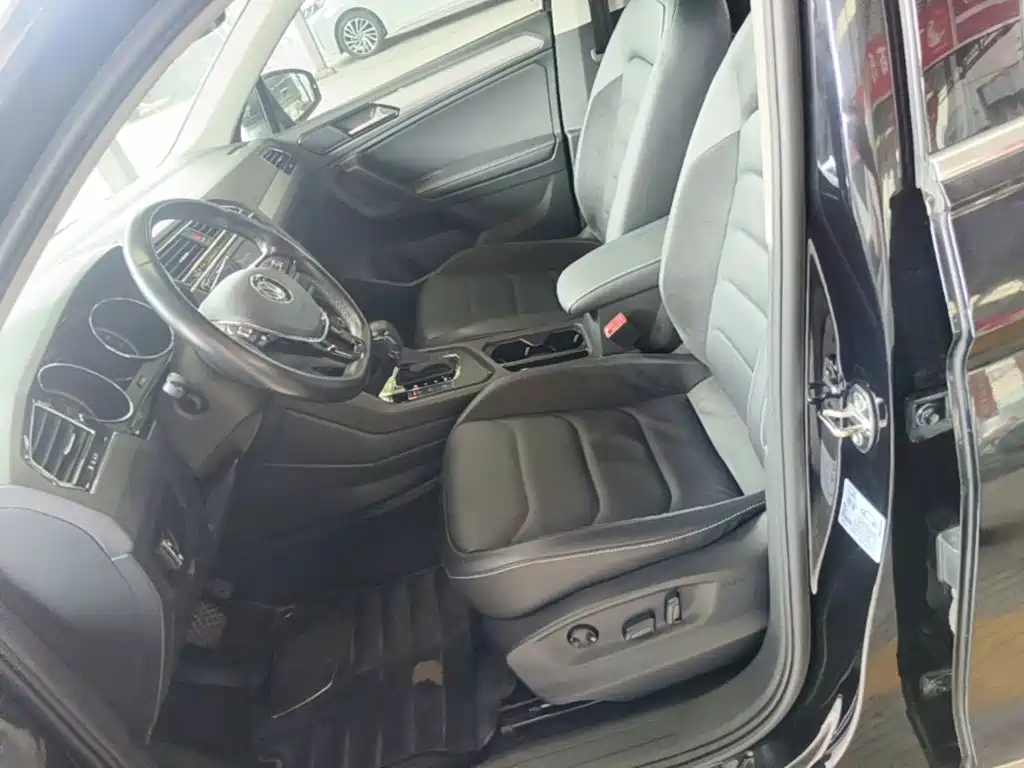Volkswagen Tiguan L 2017 — фото 15