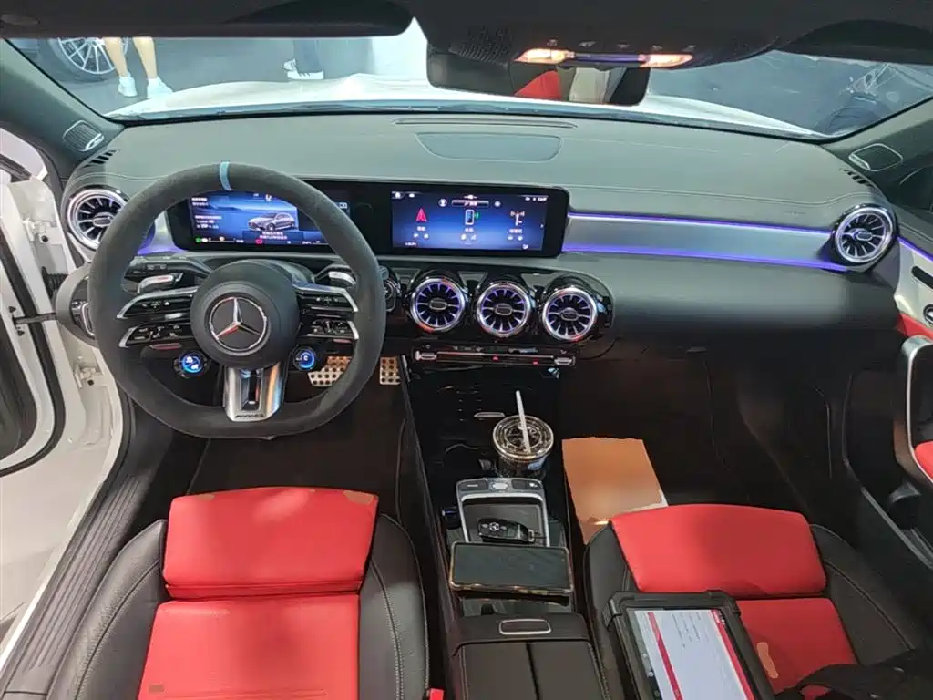 Mercedes-Benz A-Class AMG 2024 — фото 16