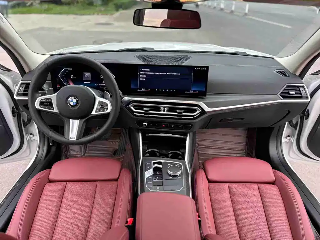 BMW 3 Series 2023 — фото 13