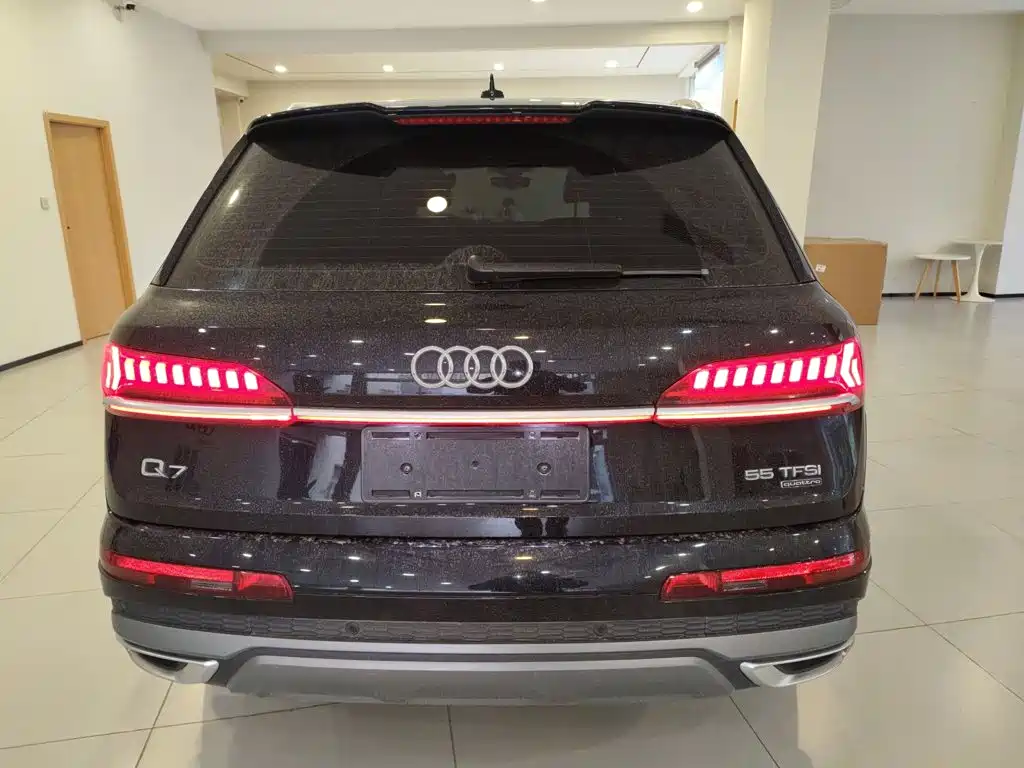 Audi Q7 2021